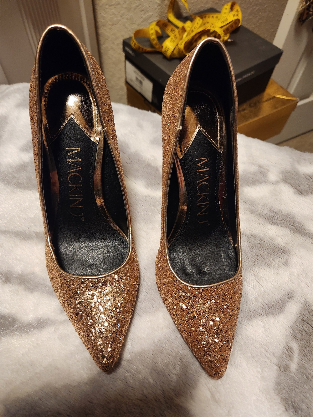 Rose Gold Glitter Pointed Toe Pumps - Women's